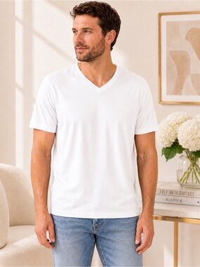 Calvin Klein White V-Neck T-Shirt Large Cotton Knit Casual Essentials NWT